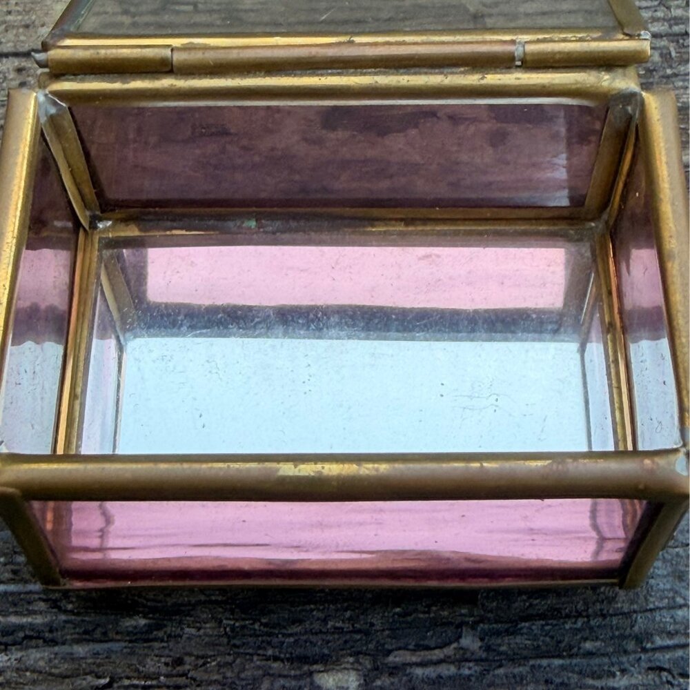 Vintage Via Vermont Etched Flower Pink Lavender Glass Brass Mirror Trinket Box - Picture 6 of 11